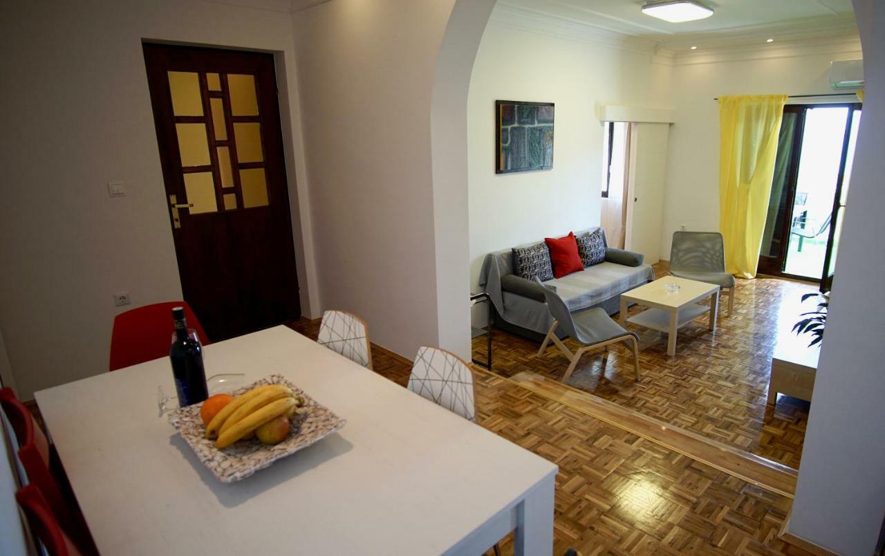 Apartmani Laura Traù Esterno foto