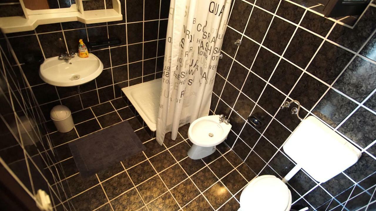 Apartmani Laura Traù Esterno foto