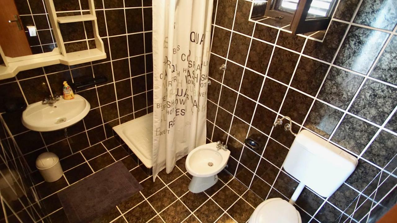 Apartmani Laura Traù Esterno foto