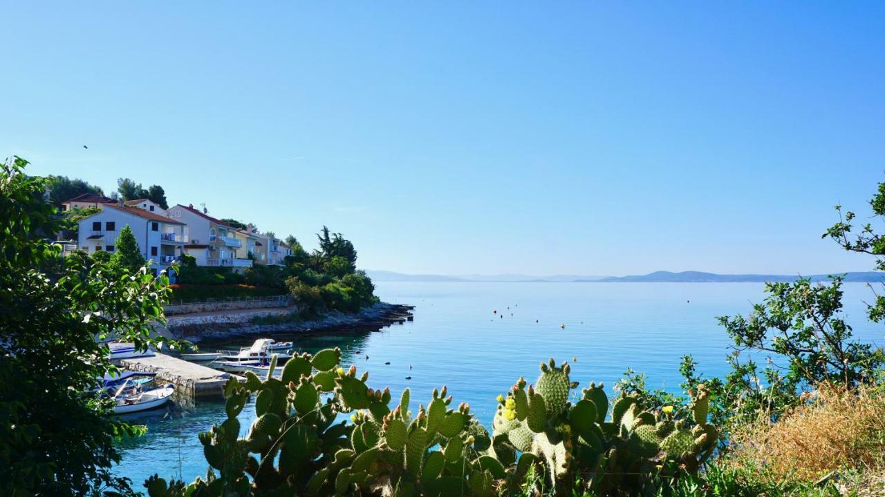 Apartmani Laura Traù Esterno foto