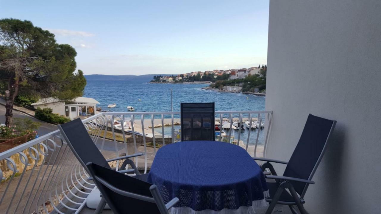 Apartmani Laura Traù Esterno foto