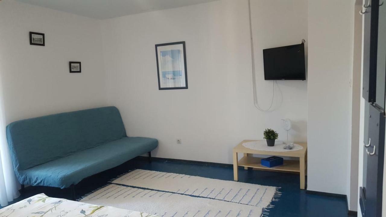 Apartmani Laura Traù Esterno foto