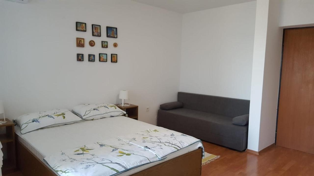 Apartmani Laura Traù Esterno foto